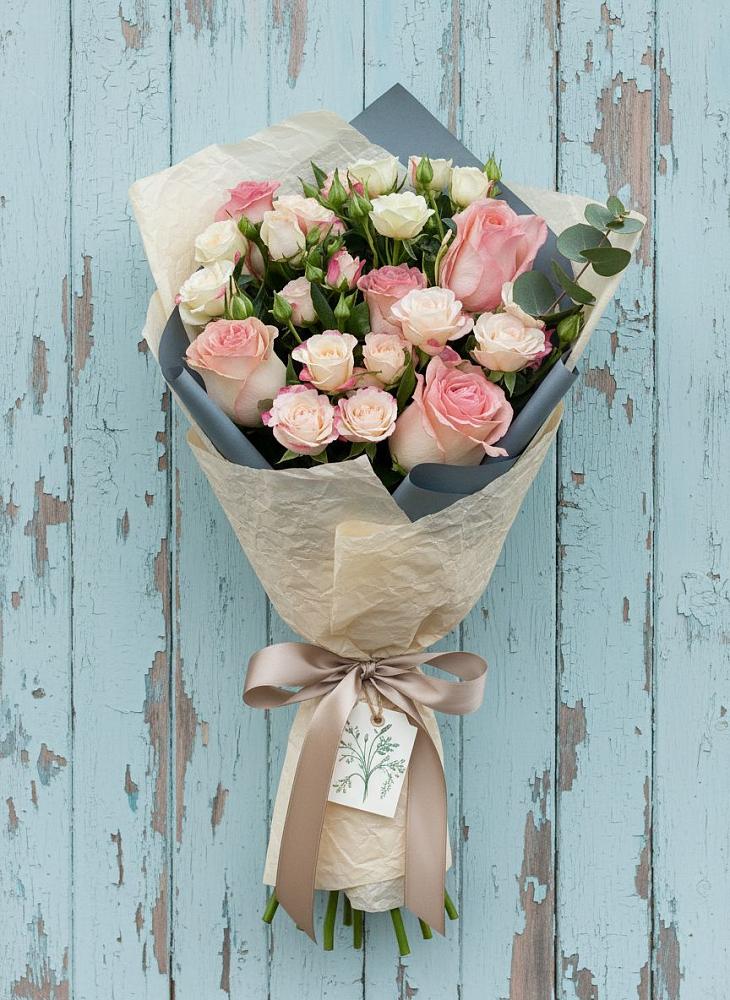 Букет цветов из: Розы в Николаевской Республики Чечня