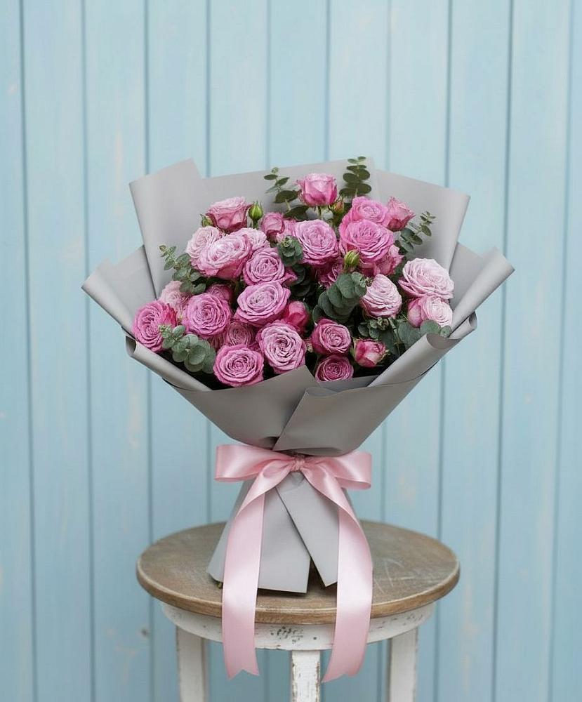 Букет цветов из: Розы в Николаевской Республики Чечня