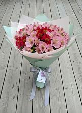 Букет цветов из:  Альстромерии в Николаевской Республики Чечня