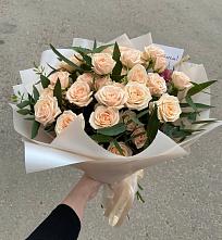 Букет Кремовые розы Латте в Николаевской Республики Чечня