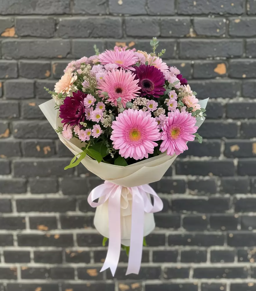 Букет цветов из: Герберы и Хризантемы в Николаевской Республики Чечня