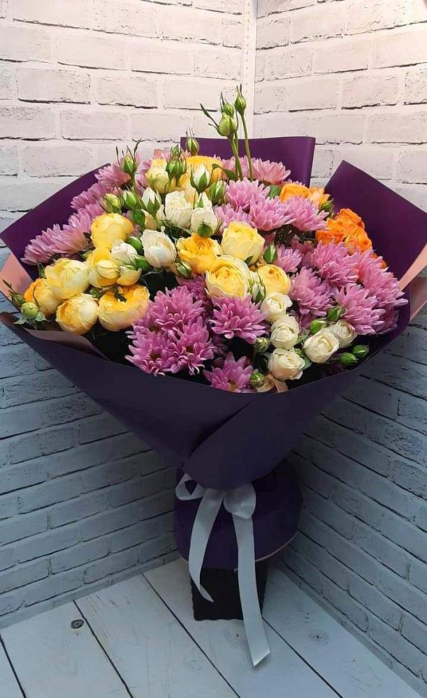 Букет цветов из: Хризантемы и Розы в Николаевской Республики Чечня
