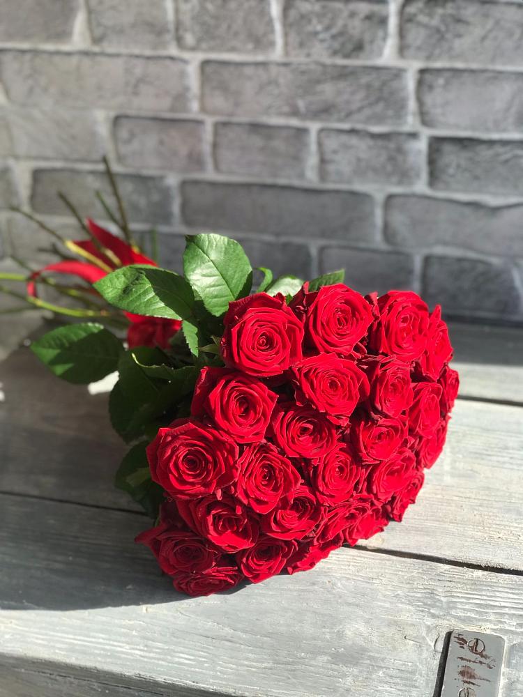 Букет Красные розы Фридом в Николаевской Республики Чечня