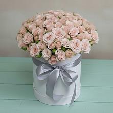 Цветочная композиция из Розы в шляпной коробке в Николаевской Республики Чечня