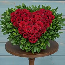 Цветочная композиция из Розы в виде сердца в Николаевской Республики Чечня