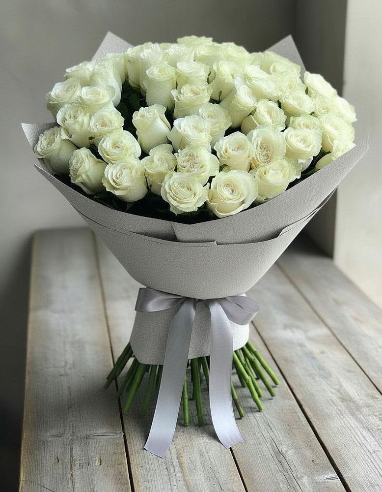 Букет 35 Белых роз в Николаевской Республики Чечня