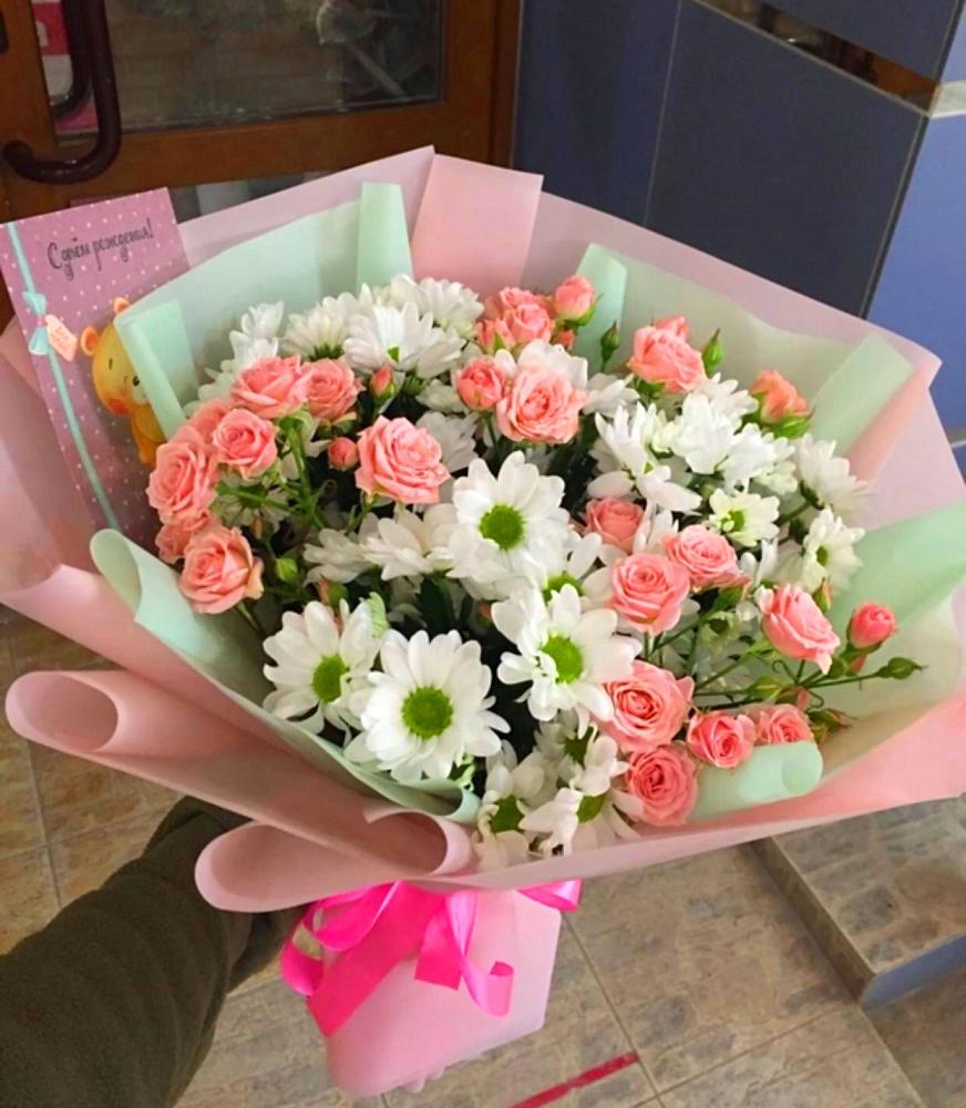 Букет цветов из: Розы и Хризантемы в Николаевской Республики Чечня