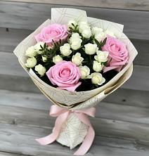 Букет цветов из:  Розы в Николаевской Республики Чечня