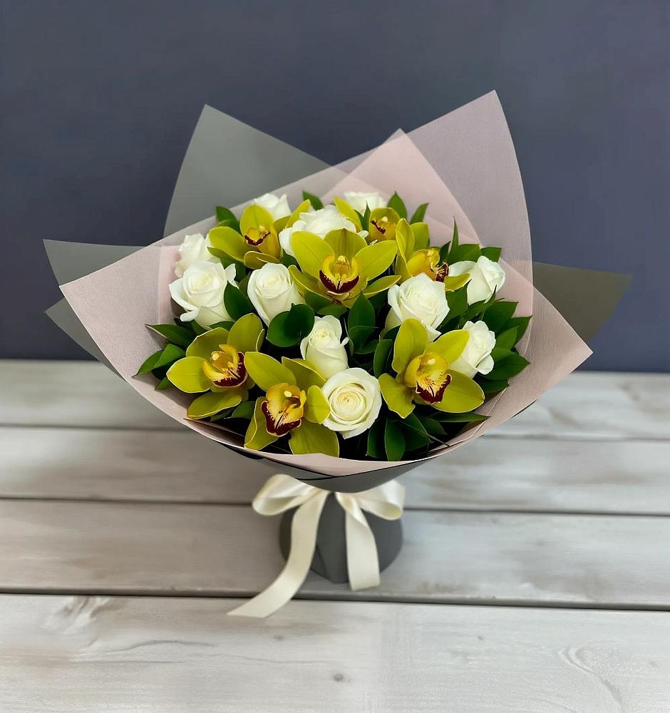 Букет цветов из: Орхидеи и Розы в Николаевской Республики Чечня