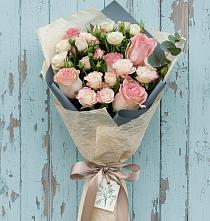 Букет цветов из:  Розы в Николаевской Республики Чечня
