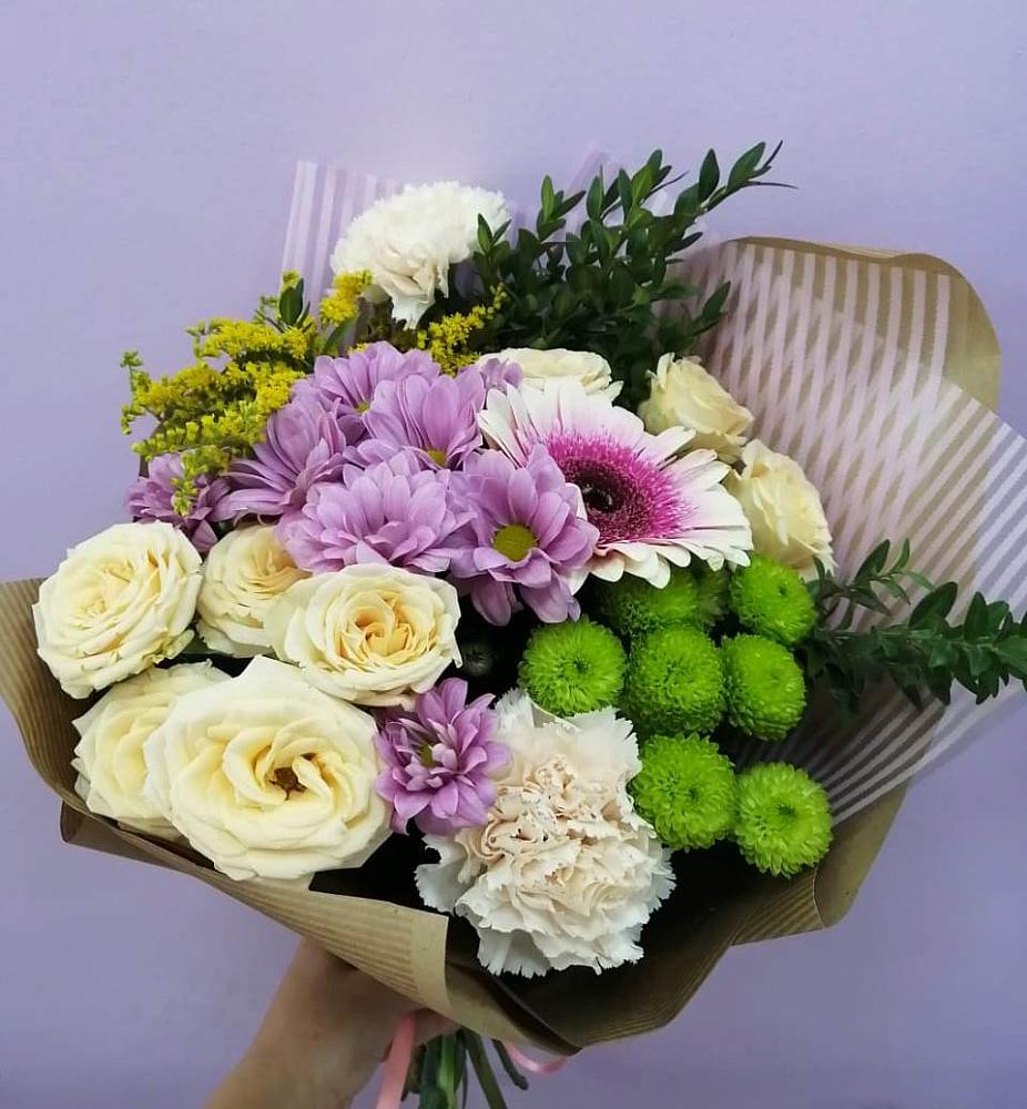 Букет цветов из: Хризантемы, Розы, Гвоздики и Герберы в Николаевской Республики Чечня