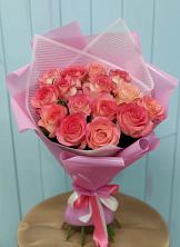 Букет 15 Розовых роз Равель в Николаевской Республики Чечня