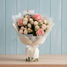 Букет цветов из:  Розы в Николаевской Республики Чечня